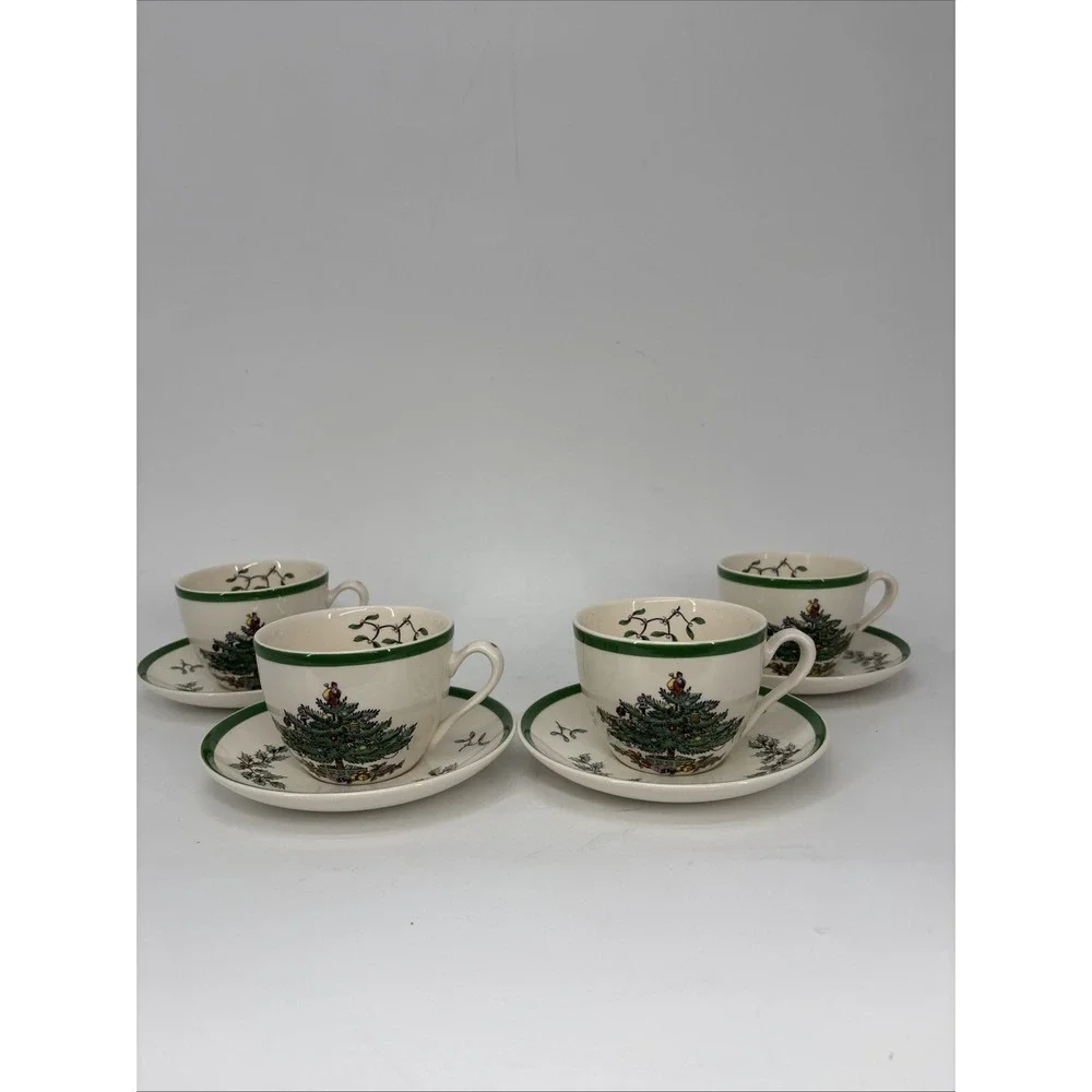 Spode VINTAGE Christmas Tree Tea Cup and Saucer MADE in ENGLAND, China, Set of 4